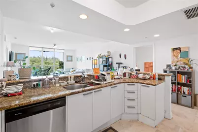 15051 Royal Oaks Ln #402, North Miami, FL 33181 - Photo 16