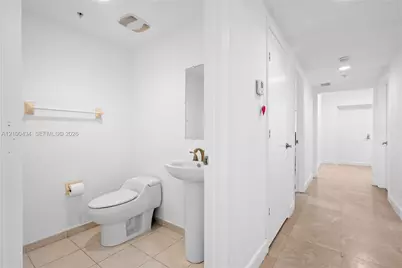 14951 Royal Oaks Ln #709, North Miami, FL 33181 - Photo 32