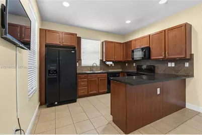 1129 SW 147th Ter, Pembroke Pines, FL 33027 - Photo 20