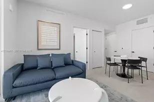121 NE 5th St, Miami, FL 33132 - Photo 8