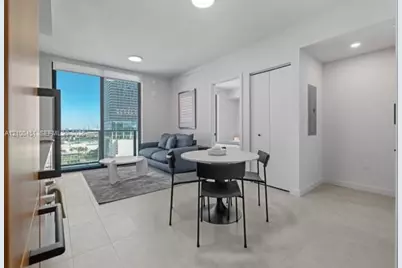 121 NE 5th St #1813, Miami, FL 33132 - Photo 6