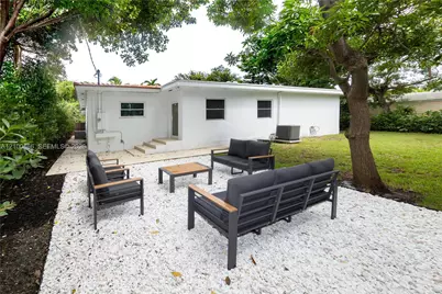 420 NE 55th Ter, Miami, FL 33137 - Photo 24