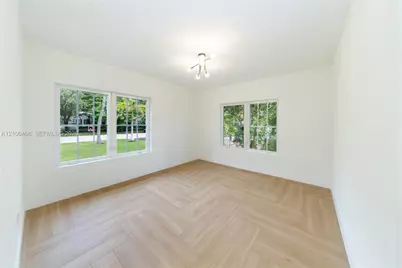 420 NE 55th Ter, Miami, FL 33137 - Photo 18