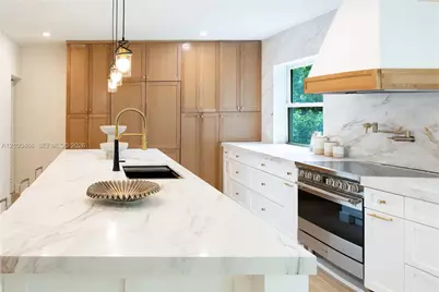 420 NE 55th Ter, Miami, FL 33137 - Photo 12