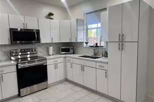 10902 SW 240th St, Homestead, FL 33032 - Photo 8