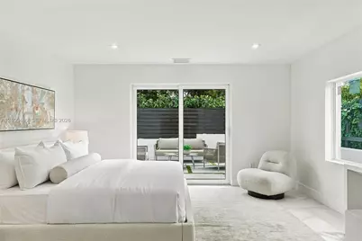 596 W 50th St, Miami Beach, FL 33140 - Photo 38