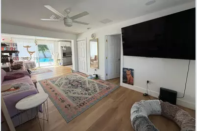 916 SW 7th Ave, Hallandale Beach, FL 33009 - Photo 10