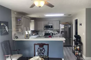 2400 SW 106th Ave, Miramar, FL 33025 - Photo 10