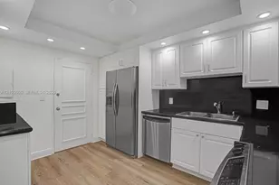2 Grove Isle Dr, Miami, FL 33133 - Photo 8