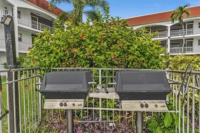 580 Egret Dr #111, Hallandale Beach, FL 33009 - Photo 34