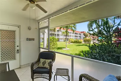 580 Egret Dr #111, Hallandale Beach, FL 33009 - Photo 6