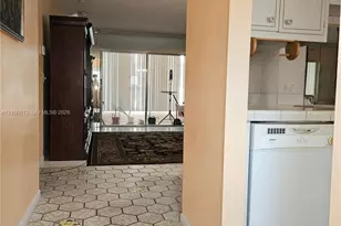 5121 W Oakland Park Blvd, Lauderdale Lakes, FL 33313 - Photo 2