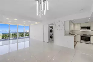 20515 E Country Club Dr, Aventura, FL 33180 - Photo 10