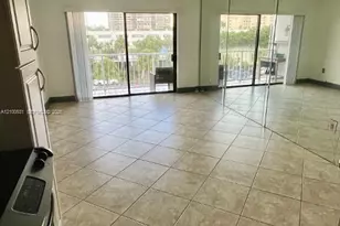 1650 NE 115th St, Miami, FL 33181 - Photo 10