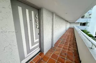 1650 NE 115th St, Miami, FL 33181 - Photo 2