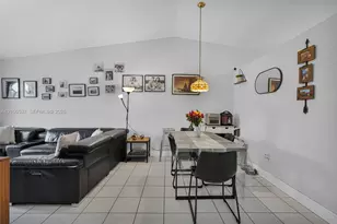 7677 NW 180th Terrace, Hialeah, FL 33015 - Photo 12