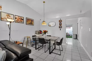 7677 NW 180th Terrace, Hialeah, FL 33015 - Photo 14