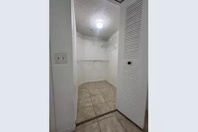 450 S Park Rd #5-205, Hollywood, FL 33021 - Photo 22