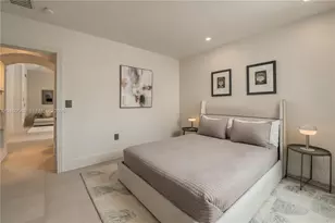 1042 NE 95th St, Miami Shores, FL 33138 - Photo 42