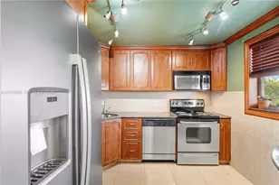 4800 Hillcrest Ln, Hollywood, FL 33021 - Photo 6
