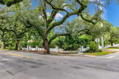 1101 Coral Way, Coral Gables, FL 33134 - Photo 32