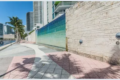 325 S Biscayne Blvd #4318, Miami, FL 33131 - Photo 18