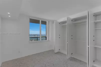 325 S Biscayne Blvd #4318, Miami, FL 33131 - Photo 14