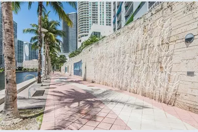 325 S Biscayne Blvd #4318, Miami, FL 33131 - Photo 20