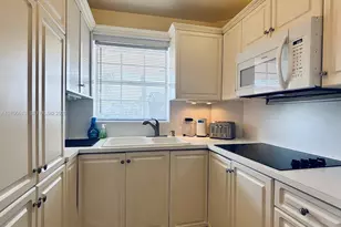 298 SE 6th Ave, Pompano Beach, FL 33060 - Photo 4