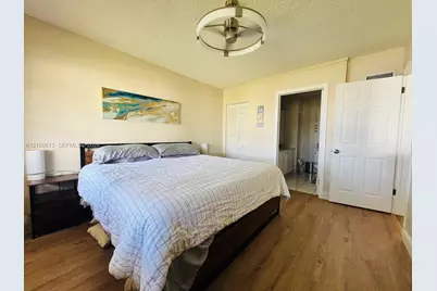 298 SE 6th Ave #15, Pompano Beach, FL 33060 - Photo 8
