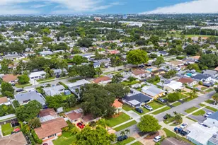 3225 Arthur Terrace, Hollywood, FL 33021 - Photo 32