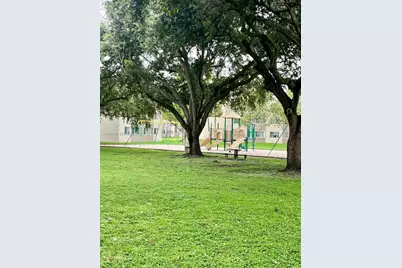 6115 NW 186th St #301, Hialeah, FL 33015 - Photo 6