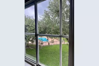 6115 NW 186th St #301, Hialeah, FL 33015 - Photo 22