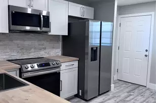 1750 NE 191st St, Miami, FL 33179 - Photo 2