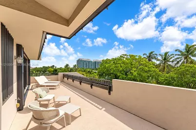 151 Crandon Blvd #310, Key Biscayne, FL 33149 - Photo 1