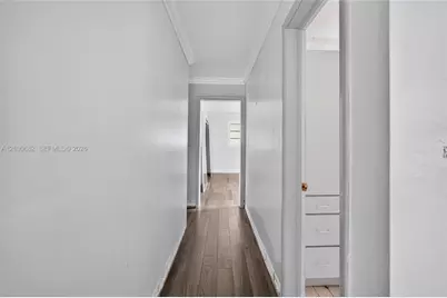 8402 SW 102nd Ct, Miami, FL 33173 - Photo 16