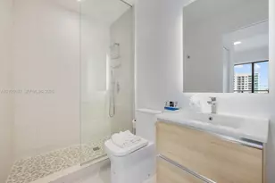 239 SW 9th St, Miami, FL 33130 - Photo 6