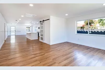 2039 SW 60th Ct, Miami, FL 33155 - Photo 8