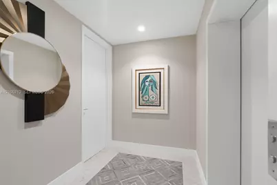5775 Collins Ave #1005, Miami Beach, FL 33140 - Photo 18