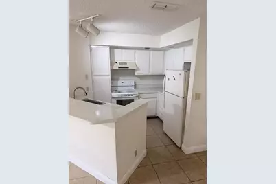 3450 N Pinewalk Dr N #424, Margate, FL 33063 - Photo 4