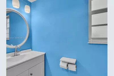 620 Tennis Club Dr #301, Fort Lauderdale, FL 33311 - Photo 16