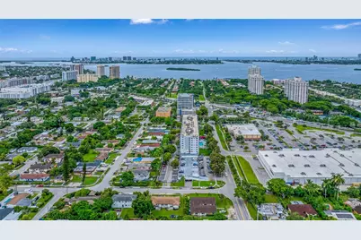 1251 NE 108th St #501, Miami, FL 33161 - Photo 32