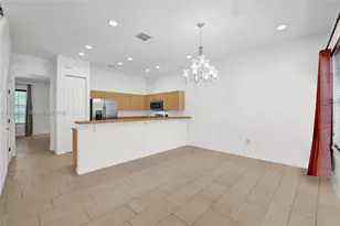 475 SW 147th Ter, Pembroke Pines, FL 33027 - Photo 6