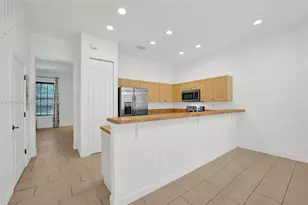 475 SW 147th Ter, Pembroke Pines, FL 33027 - Photo 8