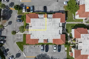 1128 N Hiatus Rd, Pembroke Pines, FL 33026 - Photo 26