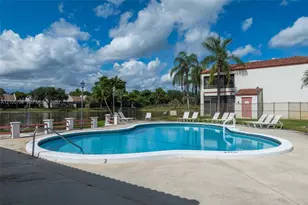 1128 N Hiatus Rd, Pembroke Pines, FL 33026 - Photo 22
