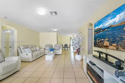 10170 W Fern St, Miami, FL 33157 - Photo 2