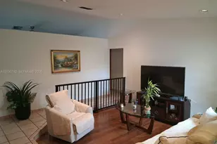 7557 W 4th Ln, Hialeah, FL 33014 - Photo 10