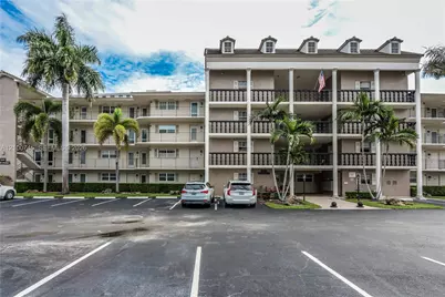 440 Paradise Isle Blvd #107, Hallandale Beach, FL 33009 - Photo 1