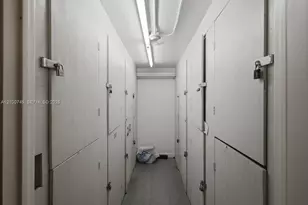 1020 Meridian Ave, Miami Beach, FL 33139 - Photo 32